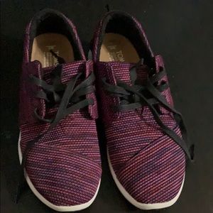 TOMS Del Rey Knit Sneakers, Black Plum Red, Women's Size 8,W Casual Shoes